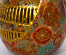 Load image into Gallery viewer, Antique Satsuma Cricket Cage