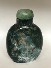 Load image into Gallery viewer, Vintage Well Hollowed Moss Agate Snuff Bottle