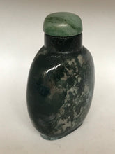 Load image into Gallery viewer, Vintage Well Hollowed Moss Agate Snuff Bottle