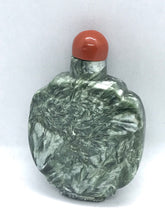 Load image into Gallery viewer, Snuff Bottle: Vintage Seraphinite Snuff Bottle
