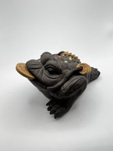 Load image into Gallery viewer, Yixing: Zisha Three Legged Toad with Gold Coins
