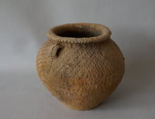 Load image into Gallery viewer, Early Yellow Earthernware Jarlet from Western Zhou BCE 1100 - 771