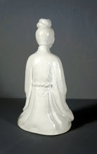 Load image into Gallery viewer, Chinese Ceramics: Blanc de Chine Seated Guanyin