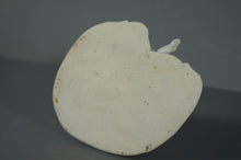 Load image into Gallery viewer, Chinese Ceramics: Blanc de Chine Seated Guanyin