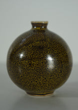 Load image into Gallery viewer, Chinese Ceramics : Miniature Tea Dust Bottle Vase