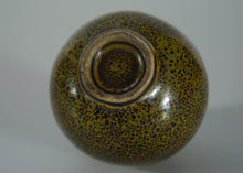 Load image into Gallery viewer, Chinese Ceramics : Miniature Tea Dust Bottle Vase