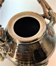 Load image into Gallery viewer, Japanese Ceramics: Sumida Gawa Teapot