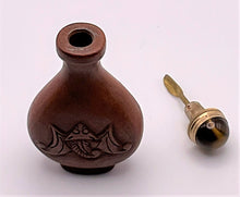 Load image into Gallery viewer, Snuff Bottle: Vintage Gold Stone Snuff Bottle with Bat Carving