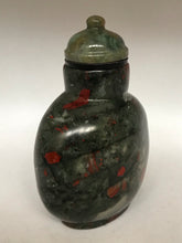 Load image into Gallery viewer, Snuff Bottle: Large Matric Agate Floater Snuff Bottle
