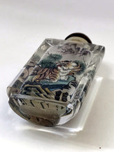 Load image into Gallery viewer, Snuff Bottle: Inside Painted Bottle of Tigers