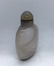 Load image into Gallery viewer, Vintage Grey Shadow Agate Floater Snuff Bottle