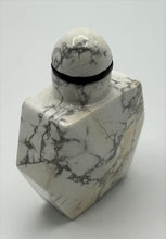 Load image into Gallery viewer, Vintage Howlite Snuff Bottle