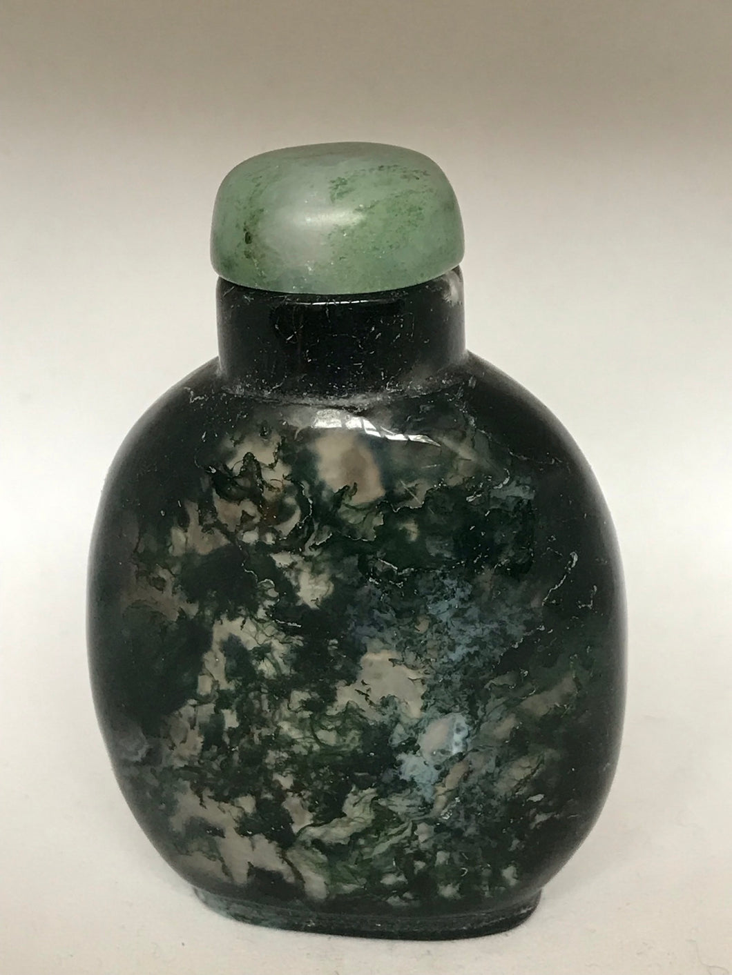 Vintage Well Hollowed Moss Agate Snuff Bottle