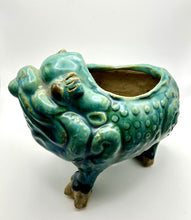 Load image into Gallery viewer, Vintage Shiwan Lucky Three Legged Toad Planter
