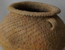 Load image into Gallery viewer, Early Yellow Earthernware Jarlet from Western Zhou BCE 1100 - 771
