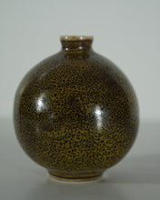 Load image into Gallery viewer, Chinese Ceramics : Miniature Tea Dust Bottle Vase
