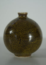 Load image into Gallery viewer, Chinese Ceramics : Miniature Tea Dust Bottle Vase
