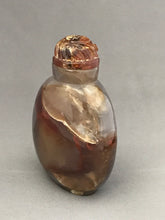 Load image into Gallery viewer, Vintage Banded Agate with Tortoise Shell Cap
