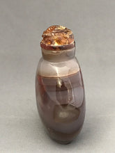 Load image into Gallery viewer, Vintage Banded Agate with Tortoise Shell Cap
