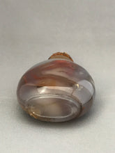 Load image into Gallery viewer, Vintage Banded Agate with Tortoise Shell Cap
