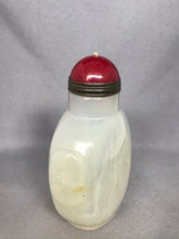 Load image into Gallery viewer, Vintage Chalcedony Floater Snuff Bottle
