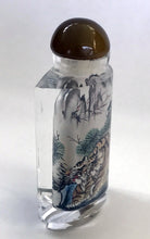 Load image into Gallery viewer, Snuff Bottle: Inside Painted Bottle of Tigers
