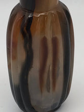 Load image into Gallery viewer, Snuff Bottle: Shadow Agate Snuff Bottle with Eye
