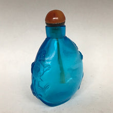 Load image into Gallery viewer, Snuff Bottle:  Clear Blue Glass Bottle with Mythical Creature
