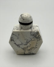 Load image into Gallery viewer, Vintage Howlite Snuff Bottle
