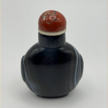 Load image into Gallery viewer, Snuff Bottle: Black Banded Agate
